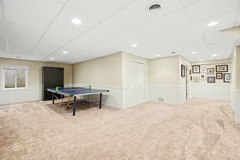 1028 Shady Lane Glen Ellyn IL 60137