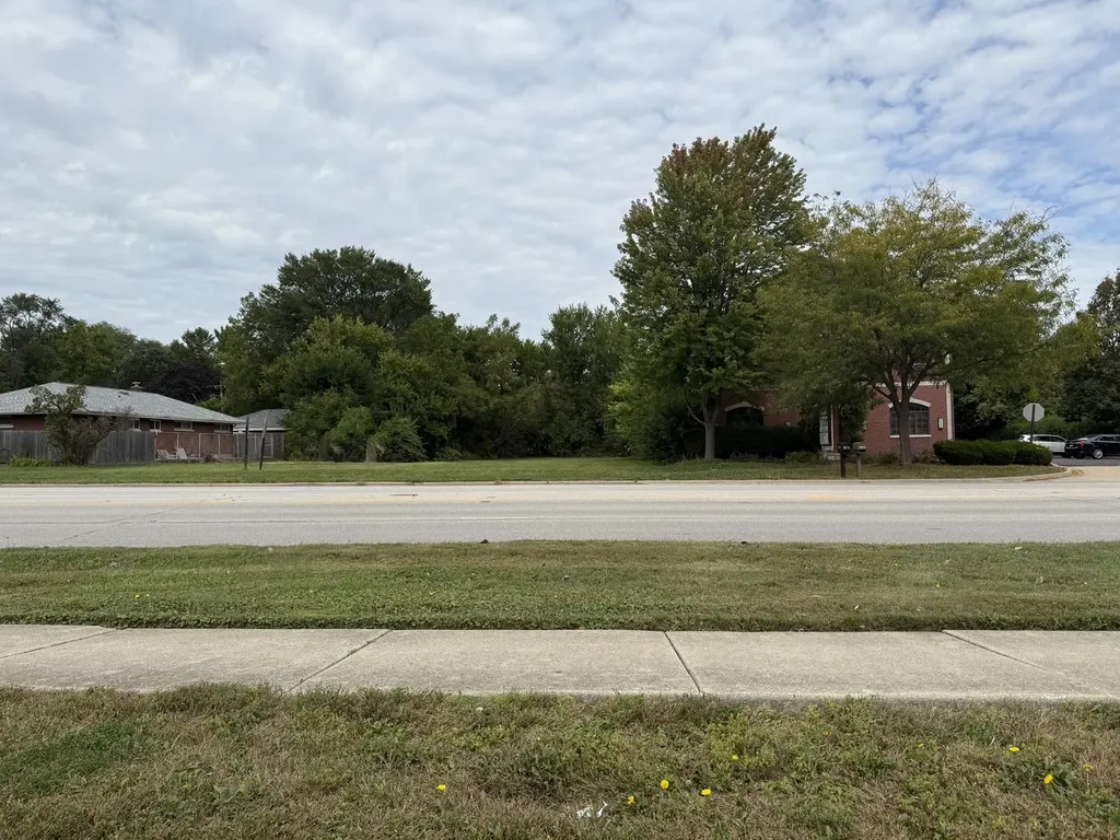 1632 Ogden Avenue Lisle IL 60532