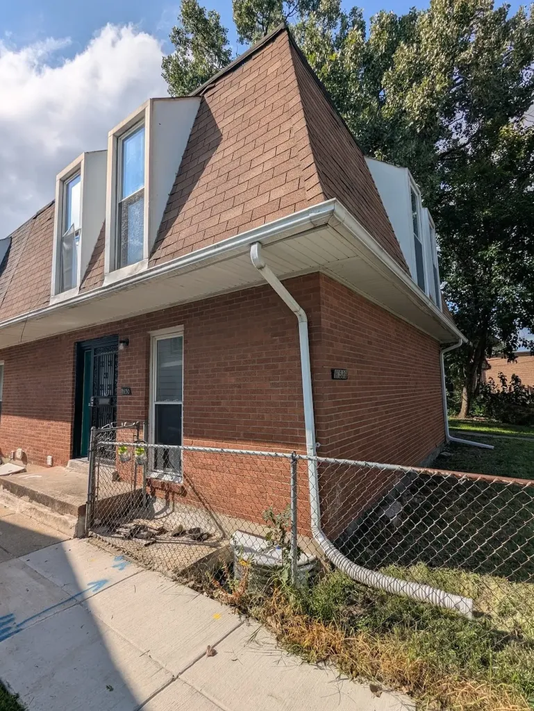 11530 South Racine Avenue Chicago IL 60643