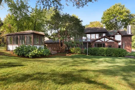 1211 South Grove Avenue Barrington IL 60010
