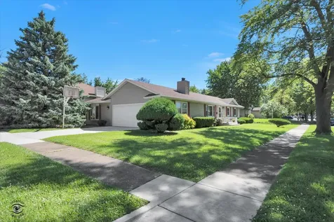 301 Meadows Road S Bourbonnais IL 60914
