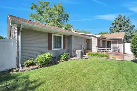301 Meadows Road S Bourbonnais IL 60914
