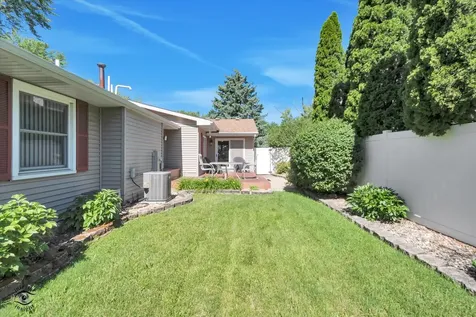 301 Meadows Road S Bourbonnais IL 60914