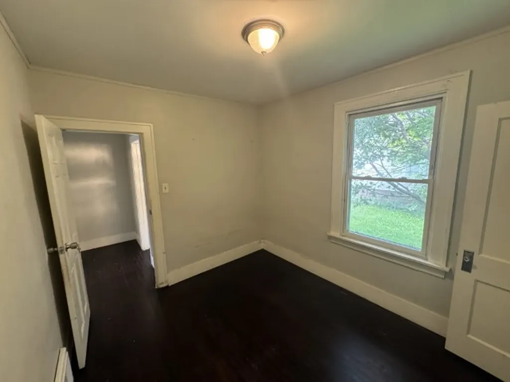 10117 South Perry Avenue Chicago IL 60628