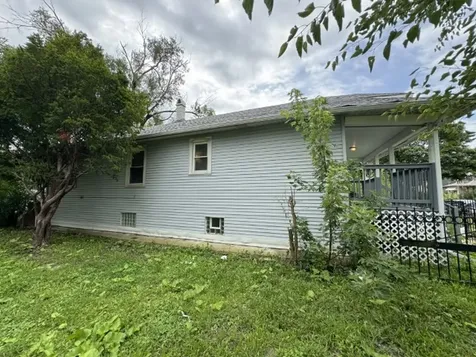 10117 South Perry Avenue Chicago IL 60628