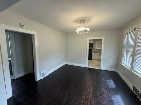 10117 South Perry Avenue Chicago IL 60628