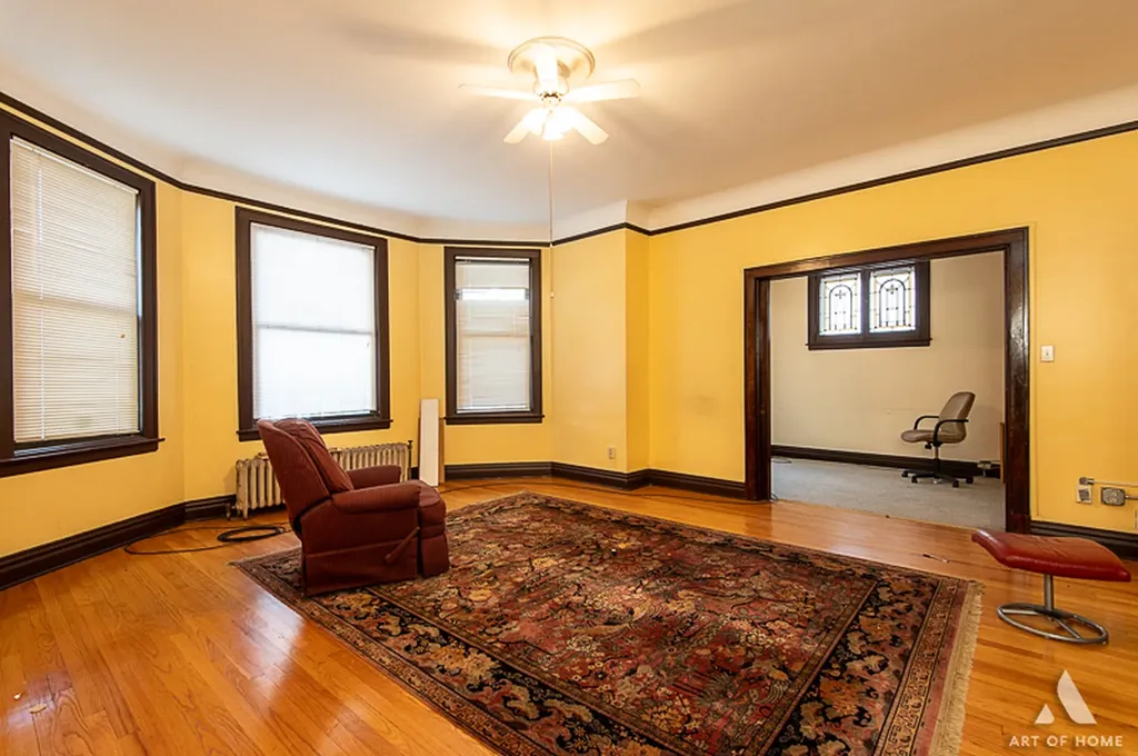 1949 West 48th Street Chicago IL 60609