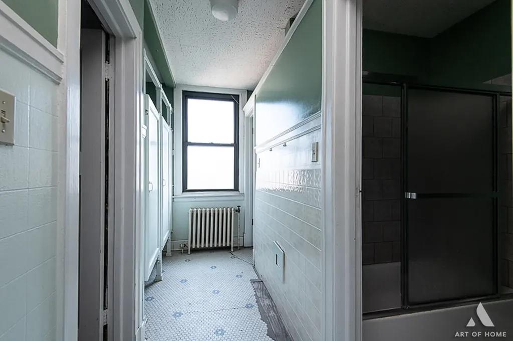 1949 West 48th Street Chicago IL 60609