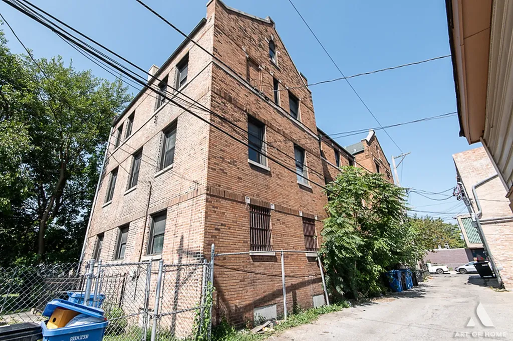 1949 West 48th Street Chicago IL 60609