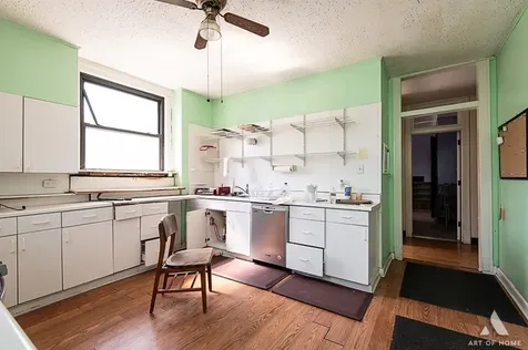 1949 West 48th Street Chicago IL 60609