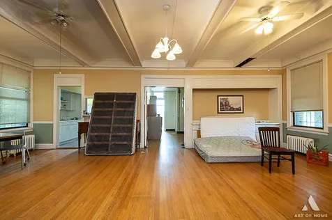1949 West 48th Street Chicago IL 60609