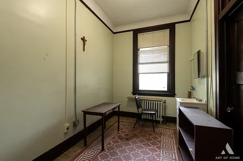 1949 West 48th Street Chicago IL 60609