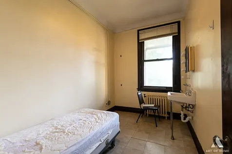 1949 West 48th Street Chicago IL 60609