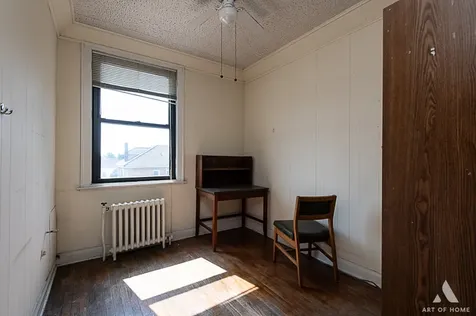 1949 West 48th Street Chicago IL 60609