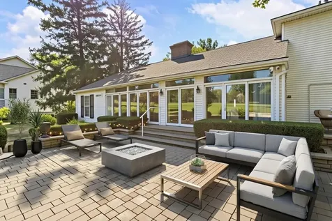 7 Greencroft Drive Champaign IL 61821