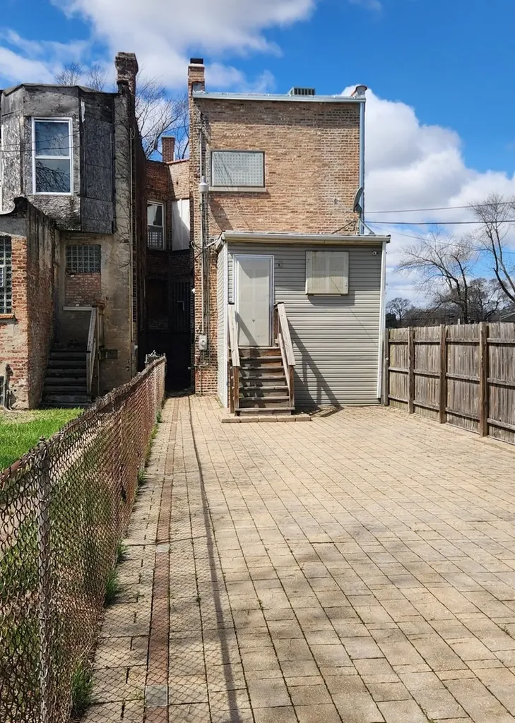 5317 South Prairie Avenue Chicago IL 60615