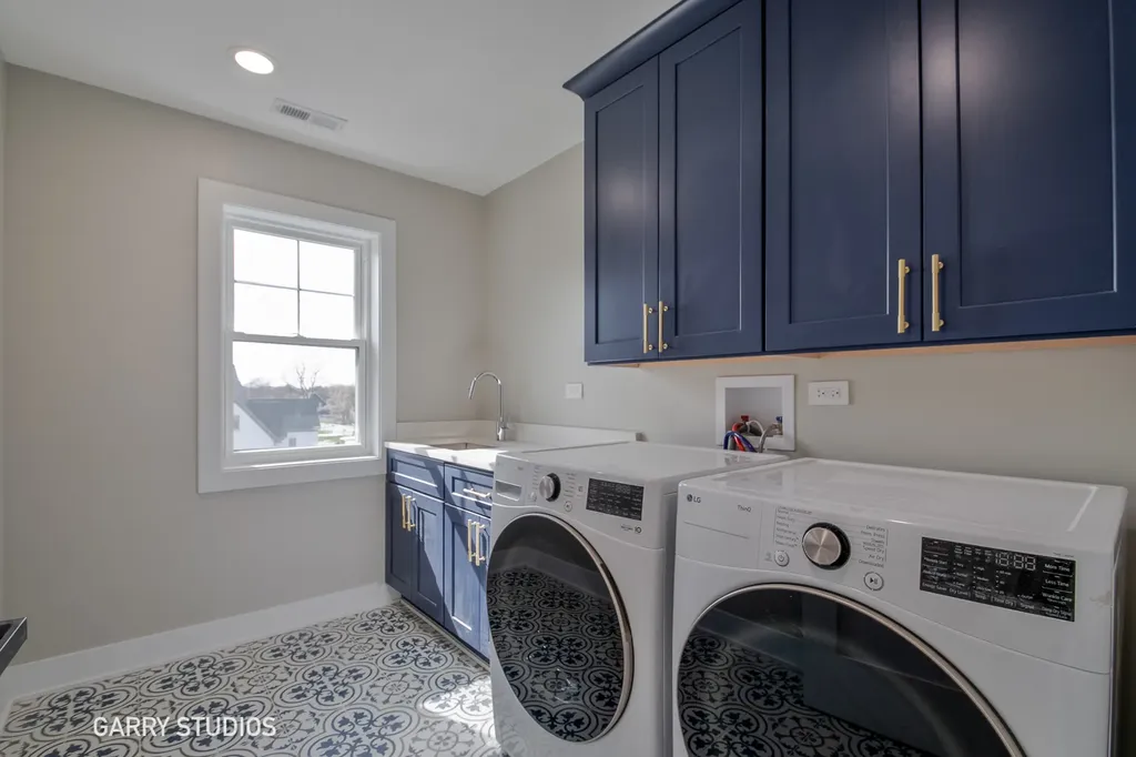 15W320 Concord Street Elmhurst IL 60126