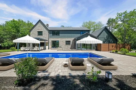 699 Plum Tree Road Barrington Hills IL 60010