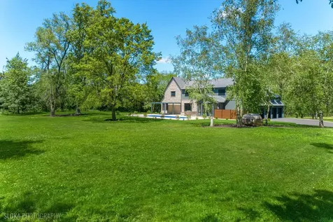 699 Plum Tree Road Barrington Hills IL 60010