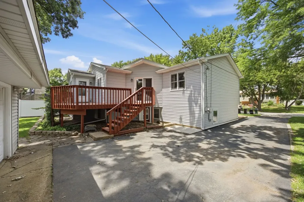 2713 Ravinia Lane Woodridge IL 60517