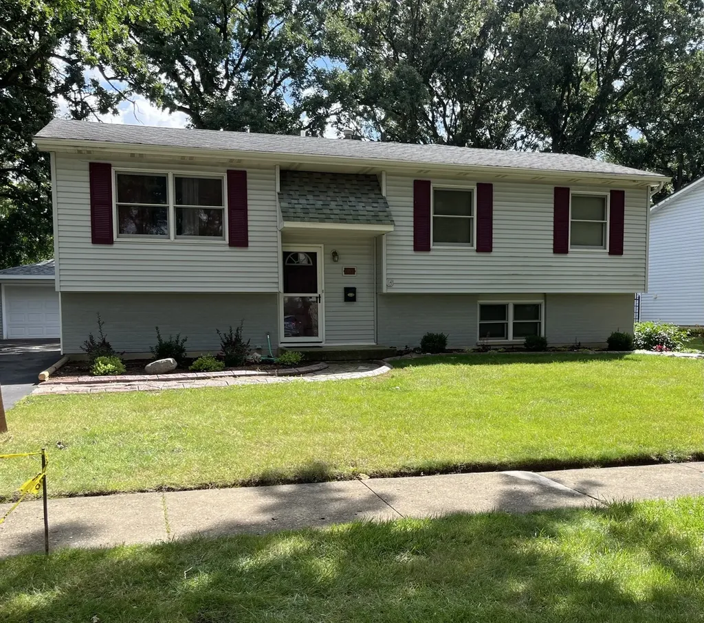 2713 Ravinia Lane Woodridge IL 60517
