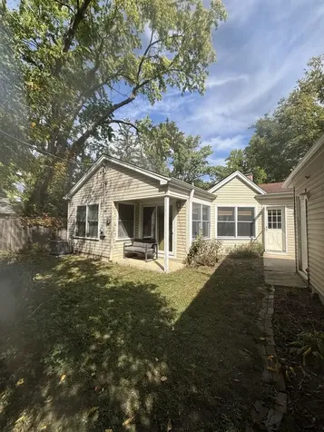 926 Cedar Street Deerfield IL 60015