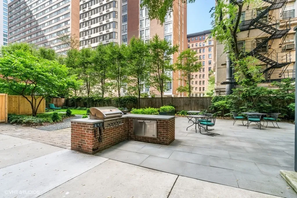 230 East Delaware Place Chicago IL 60611