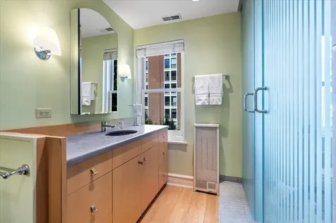 230 East Delaware Place Chicago IL 60611
