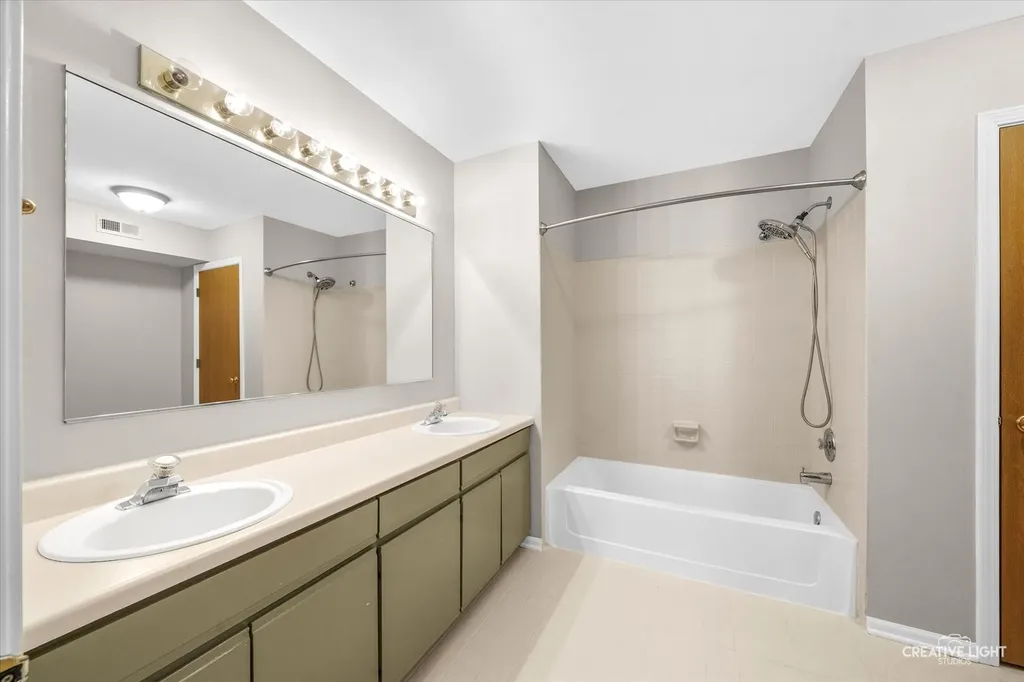 868 Quin Court Naperville IL 60563