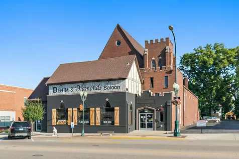 425 West State Street Sycamore IL 60178