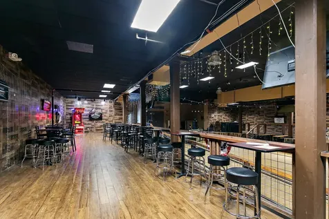 425 West State Street Sycamore IL 60178