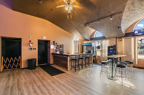 425 West State Street Sycamore IL 60178