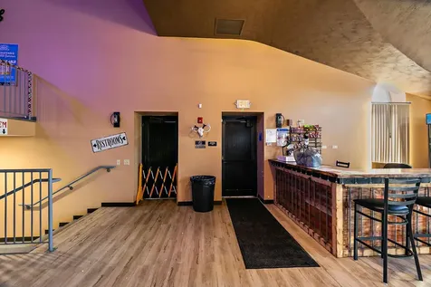 425 West State Street Sycamore IL 60178