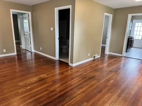 16 South Clifton Avenue Elgin IL 60123