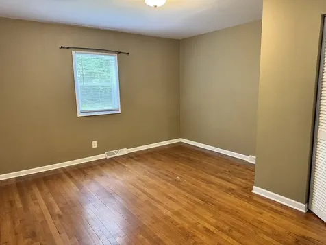 16 South Clifton Avenue Elgin IL 60123