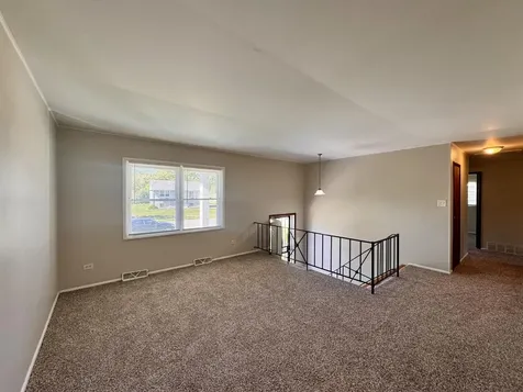 51 North Pine Lane Glenwood IL 60425