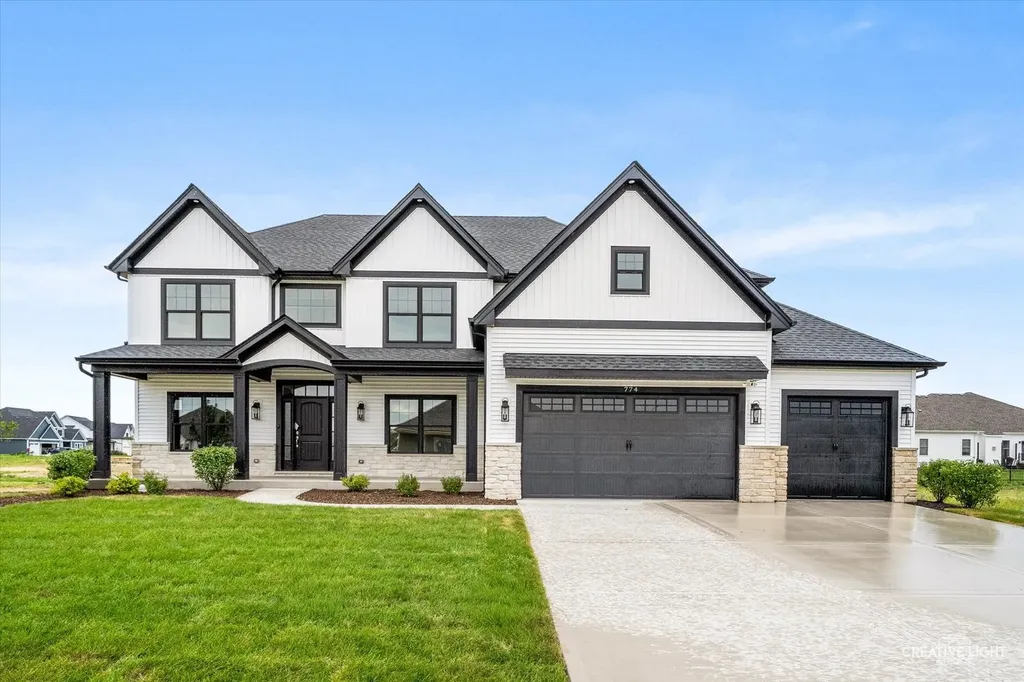 676 Cumberland Lane Oswego IL 60543