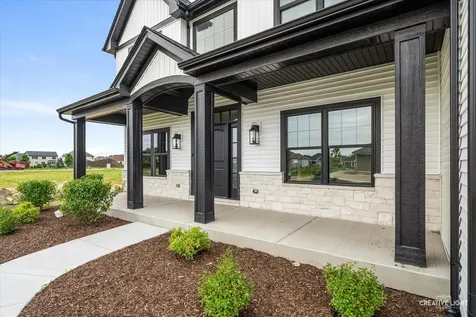 676 Cumberland Lane Oswego IL 60543