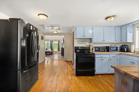 4952 East 3150 North Road Streator IL 61364