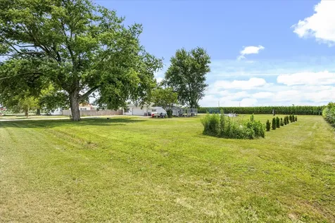4952 East 3150 North Road Streator IL 61364