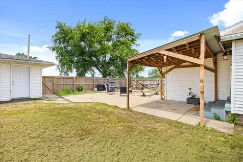 4952 East 3150 North Road Streator IL 61364
