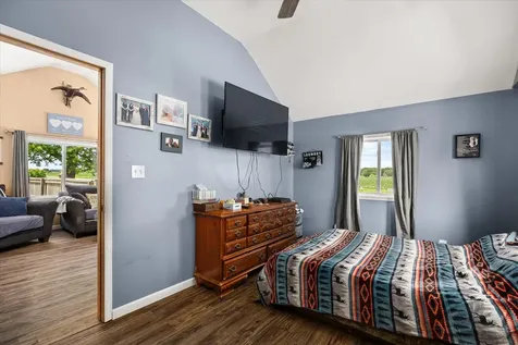 4952 East 3150 North Road Streator IL 61364