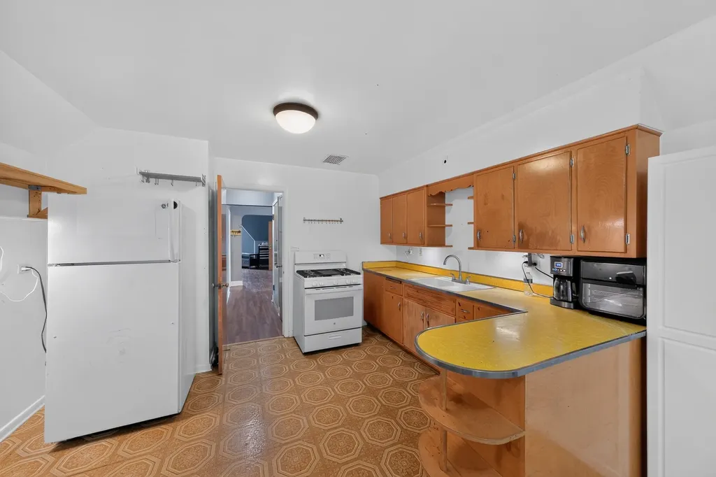 2642 North Nordica Avenue Chicago IL 60707