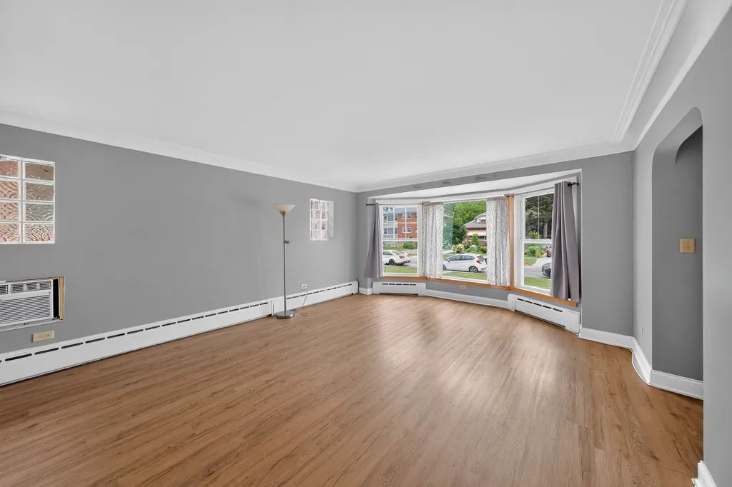 2642 North Nordica Avenue Chicago IL 60707