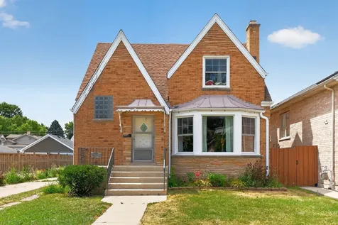 2642 North Nordica Avenue Chicago IL 60707