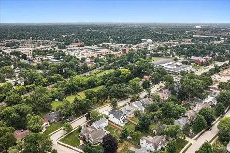 1112 Cedar Lane Northbrook IL 60062