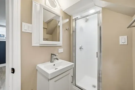5810 West 64th Street Chicago IL 60638