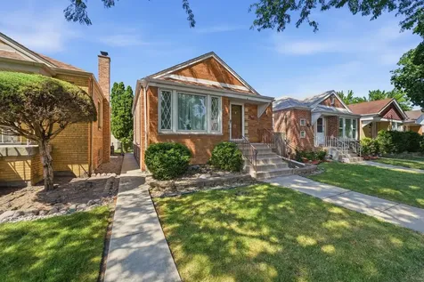 5810 West 64th Street Chicago IL 60638