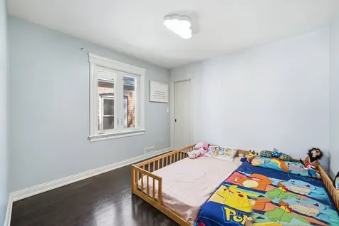 5810 West 64th Street Chicago IL 60638