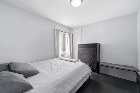 5810 West 64th Street Chicago IL 60638